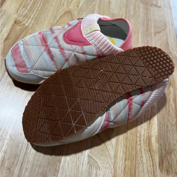 New! TEVA Women's Reember Moccasin | 7 - Picture 2 of 7